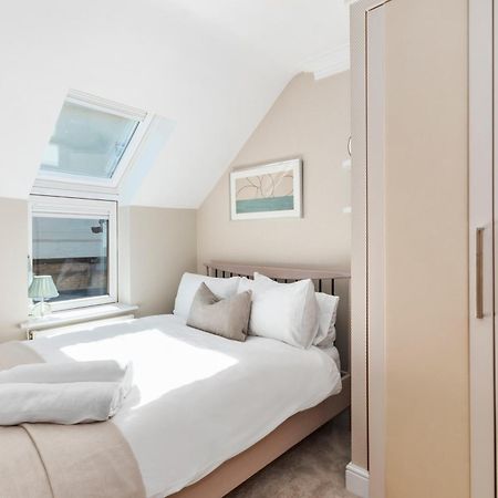 Weybridge - 2 Bed - Parking公寓 外观 照片